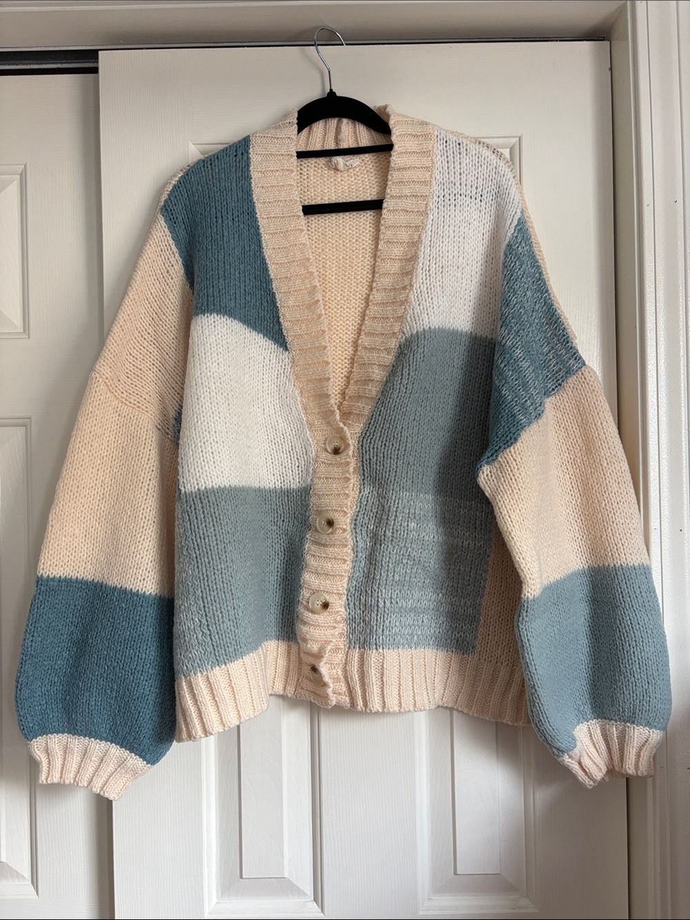 BiBi Cream & Blue Colorblock Knit Cardigan